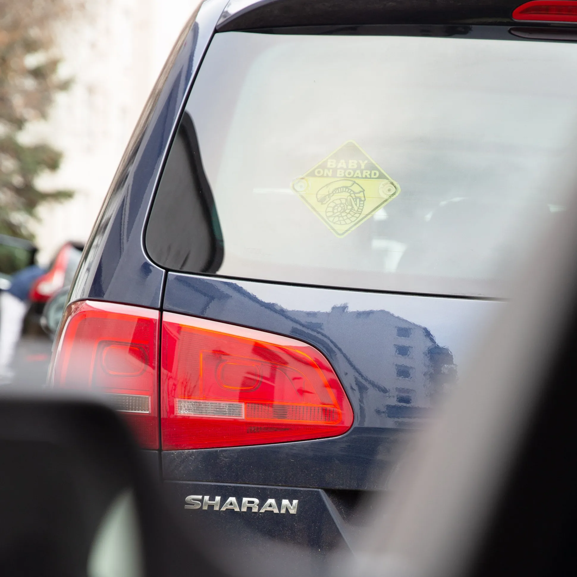 Autoschild "Chestburster Alien-Baby on Board"