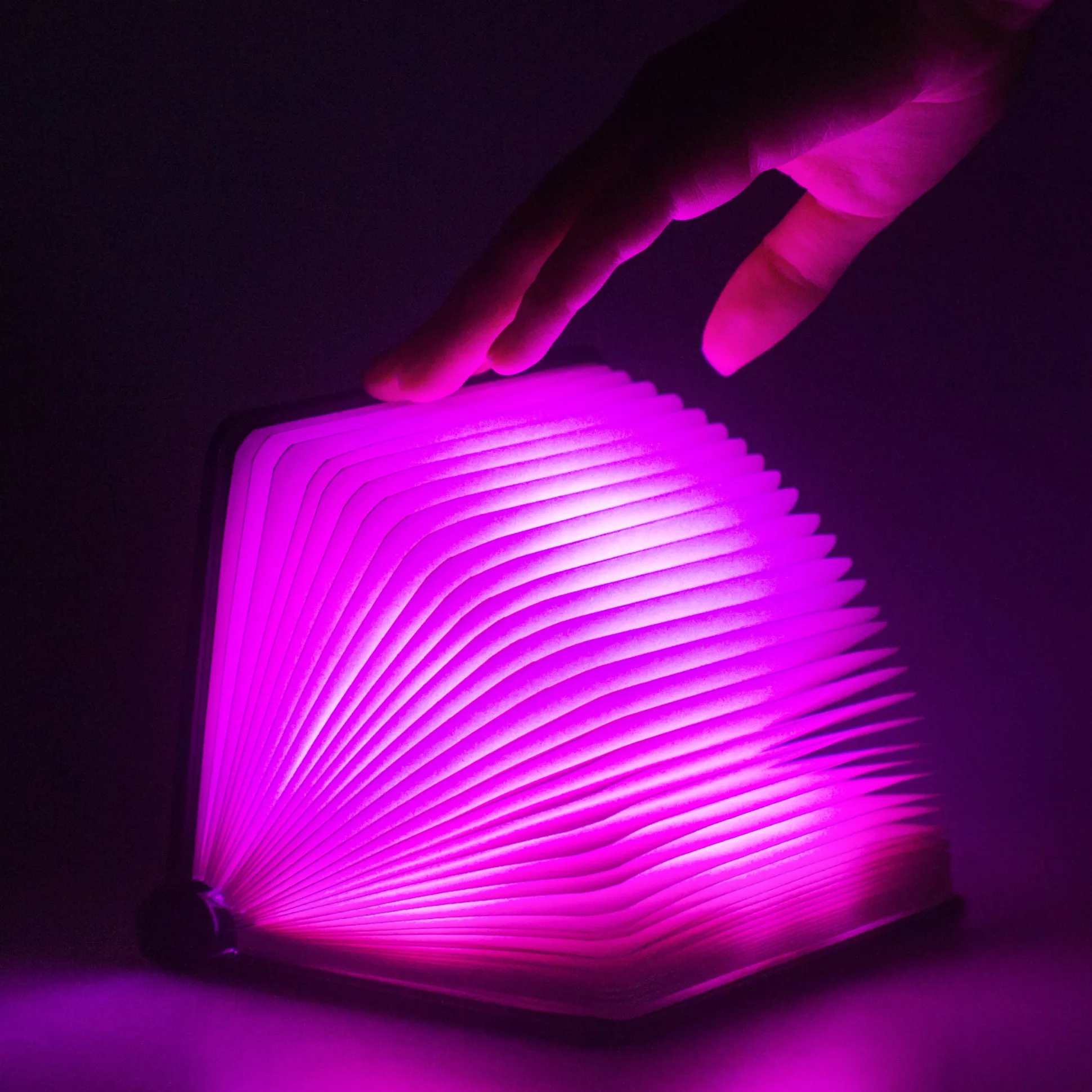 Book Light - Farbwechsellicht in Buchform