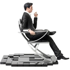 Mass Effect Statue Illusive Man